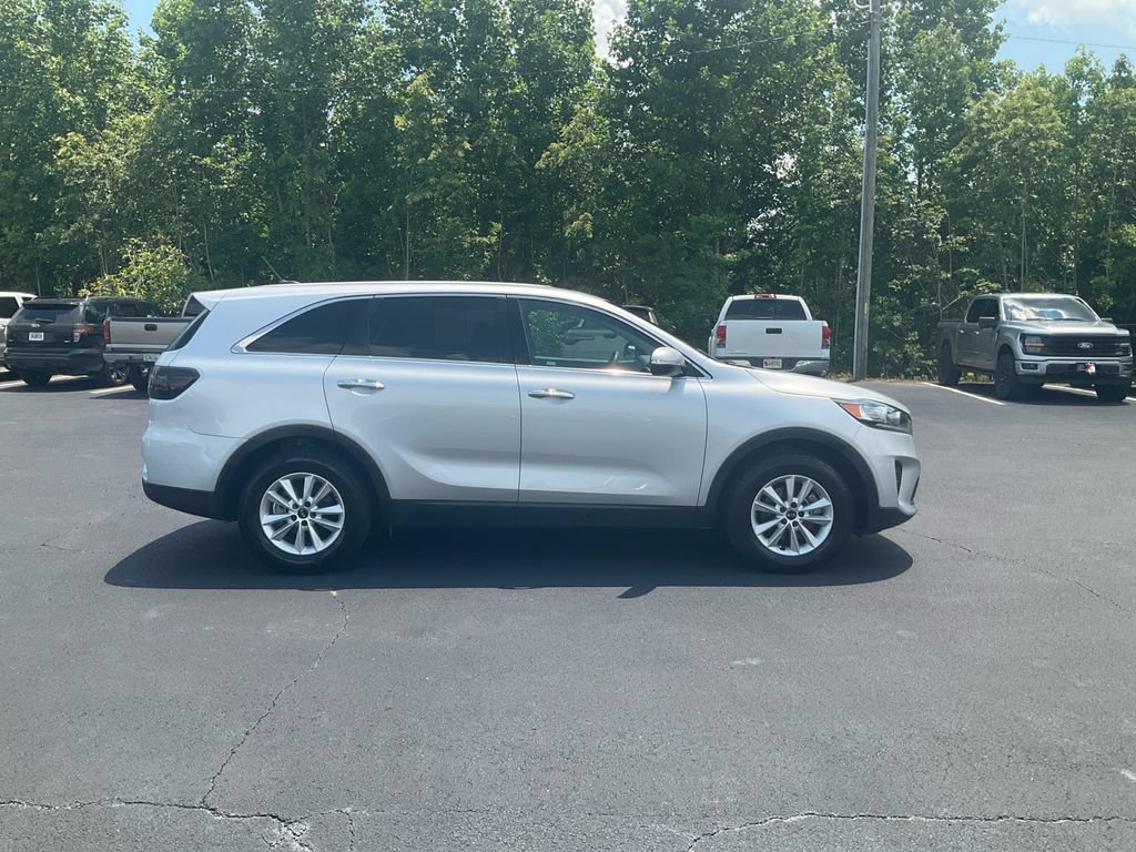 Used 2020 Kia Sorento LX FWD image 4