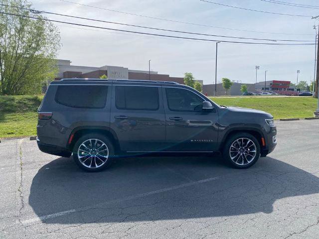 Used 2022 Jeep Wagoneer Series III w/ Premium Group I image 8