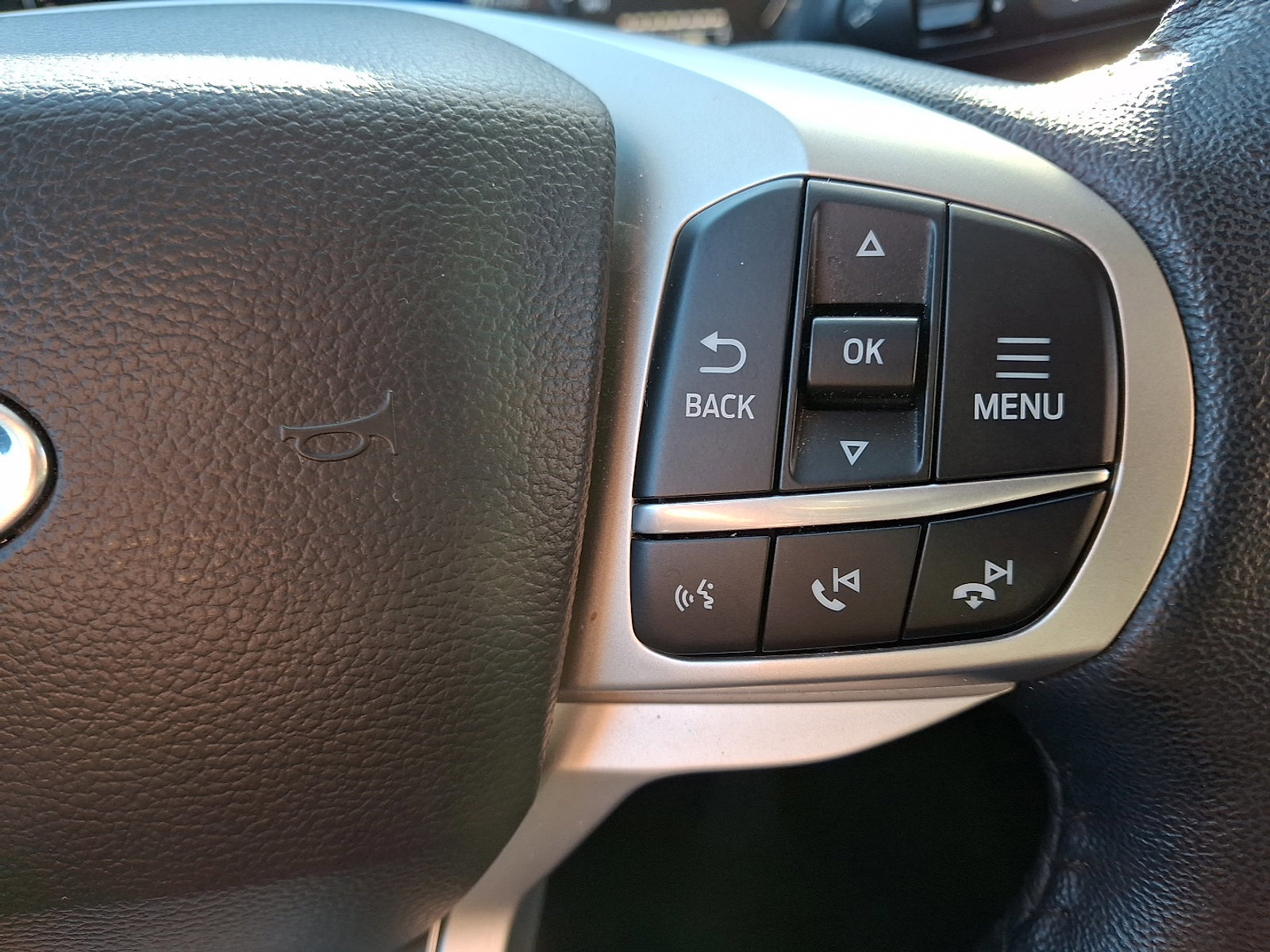 Certified 2022 Ford Explorer XLT w/ Equipment Group 202A image 23