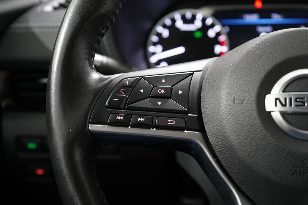Used 2023 Nissan Sentra SV w/ All-Weather Package FWD image 14