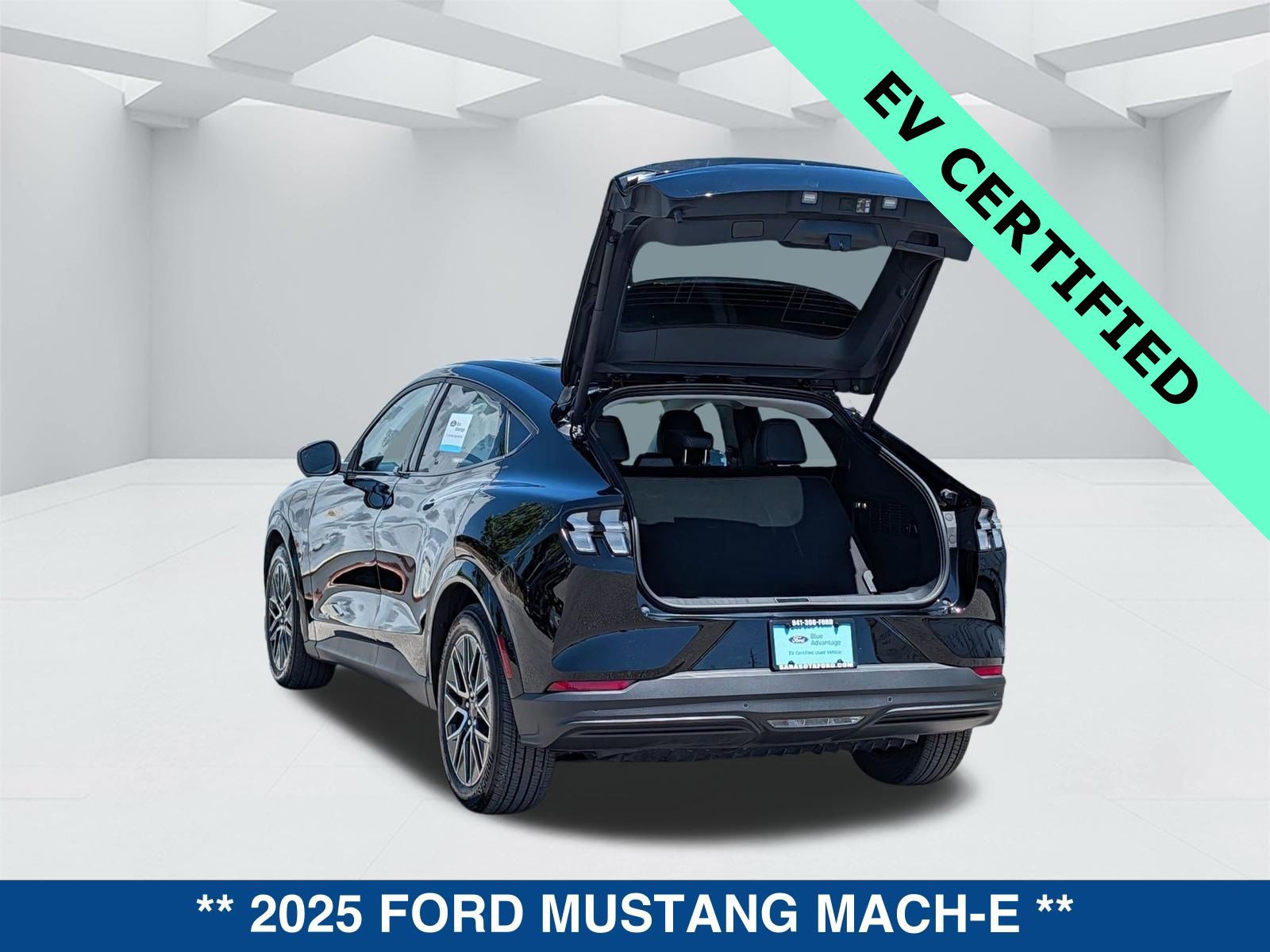 Certified 2025 Ford Mustang Mach-E Premium image 3