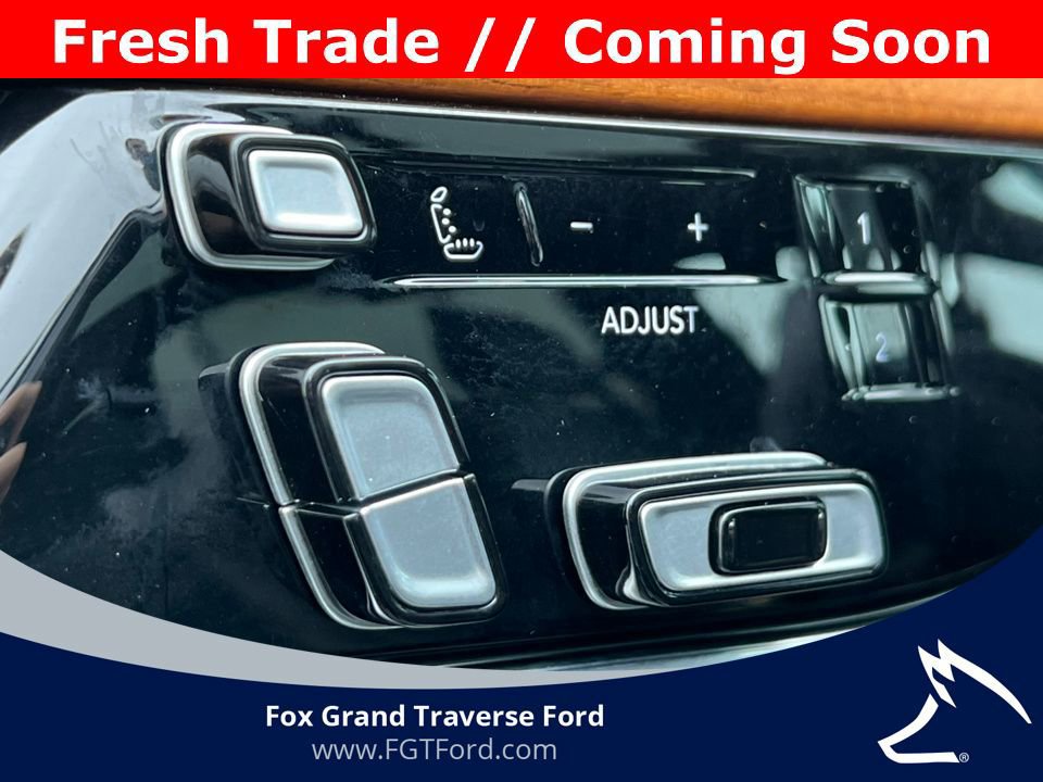 Used 2024 Jeep Grand Wagoneer L Series III image 17