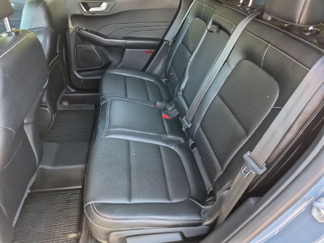 Certified 2023 Ford Escape Platinum AWD/4WD image 18