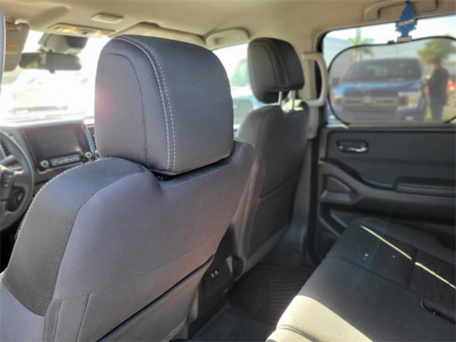 Used 2022 Nissan Frontier SV w/ Technology Package image 10