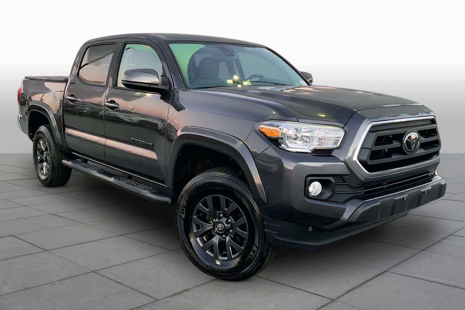 Used 2023 Toyota Tacoma SR5 AWD/4WD image 3