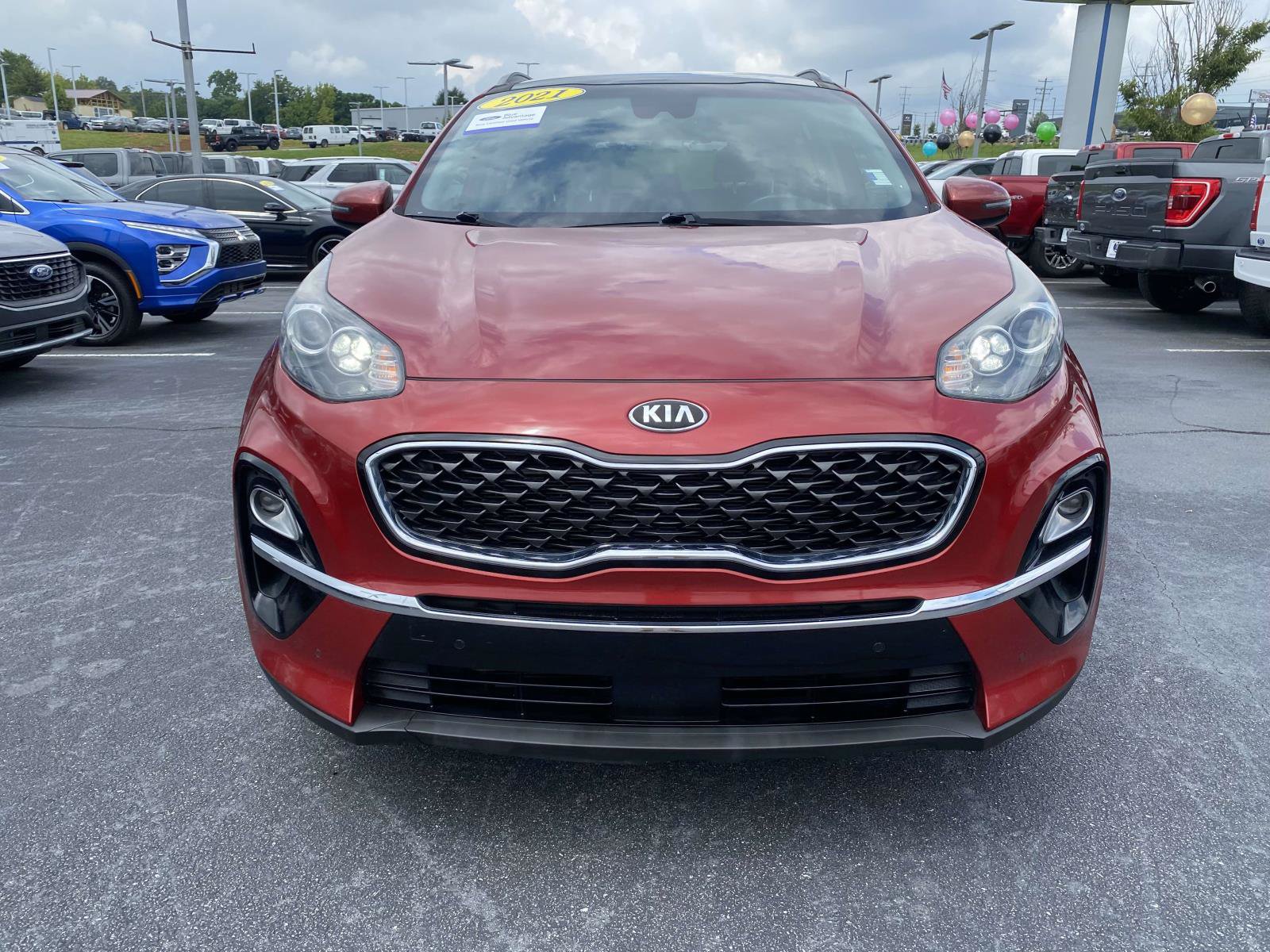 Used 2021 Kia Sportage EX w/ EX Technology Package FWD image 2