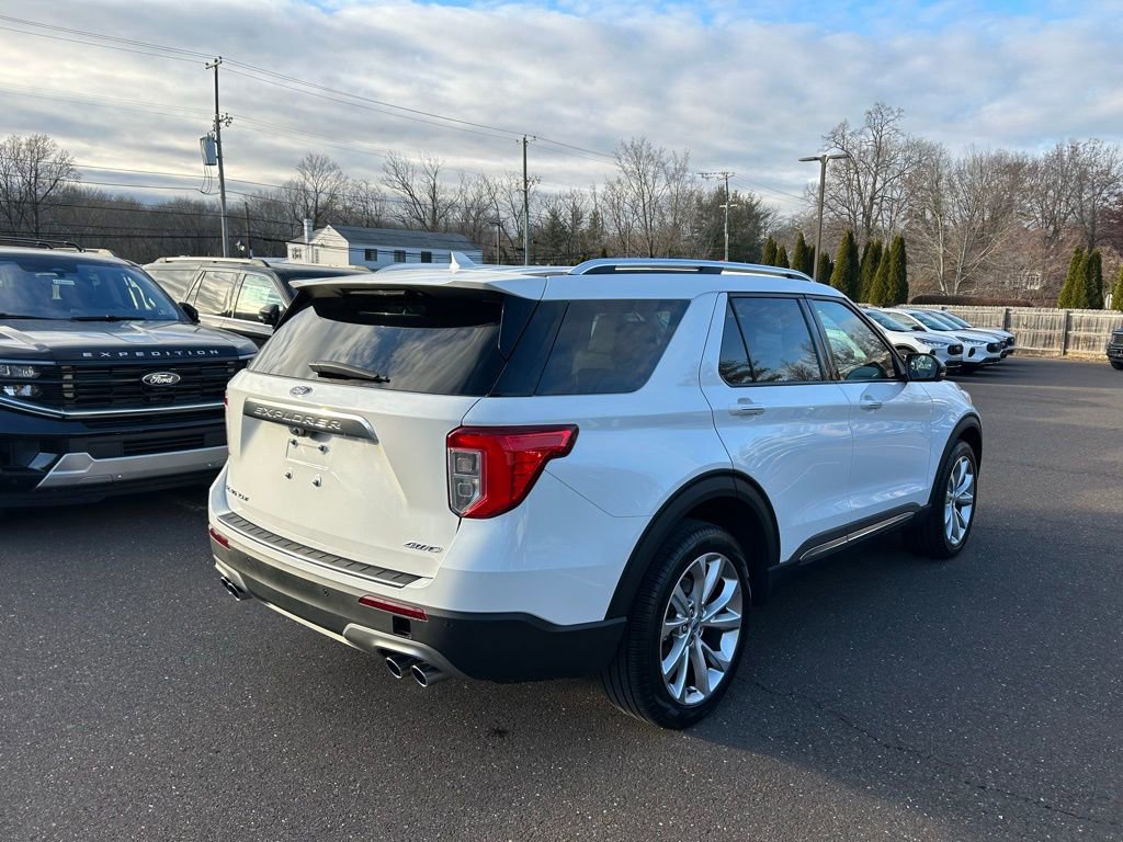Certified 2022 Ford Explorer Platinum w/ Equipment Group 601A image 5