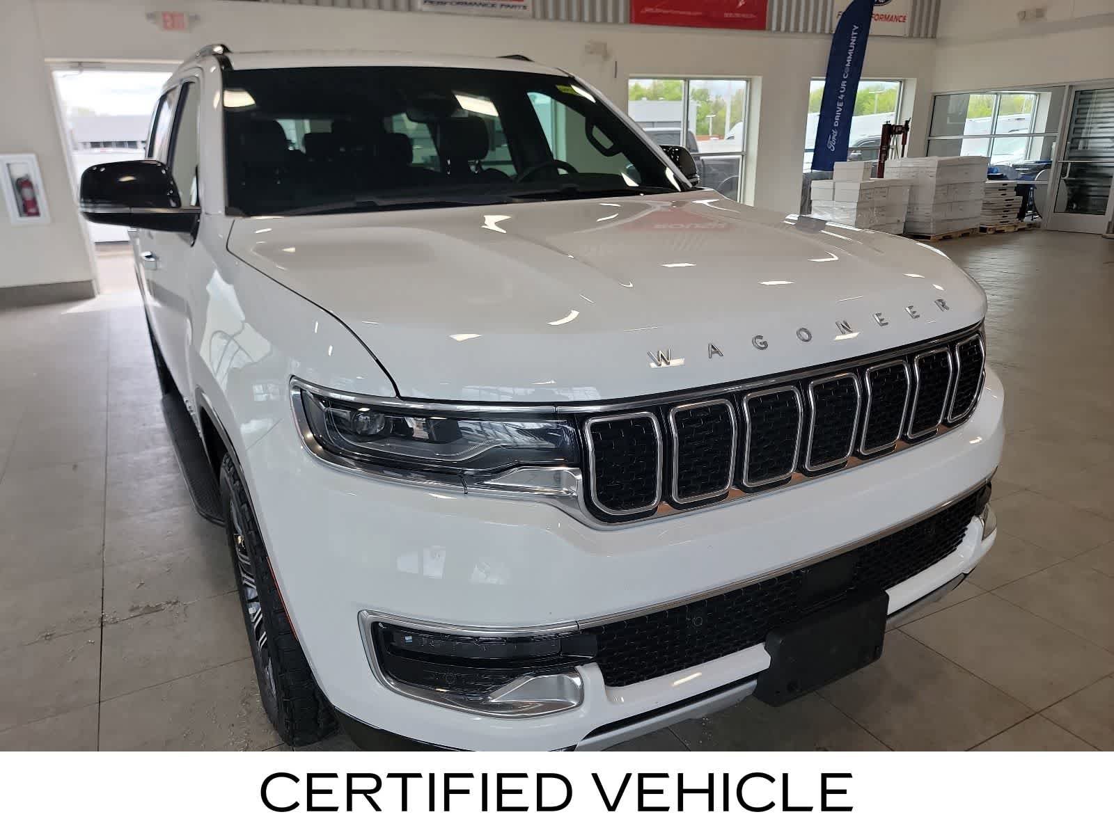 Used 2023 Jeep Wagoneer Series II AWD/4WD image 4