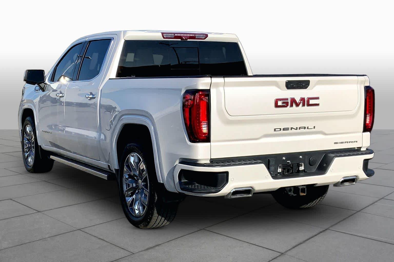 Used 2024 GMC Sierra 1500 Denali w/ Denali Reserve Package AWD/4WD image 12