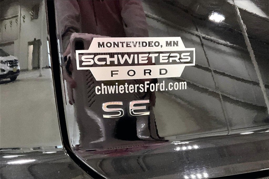 Used 2025 Volkswagen Atlas Cross Sport SE image 8