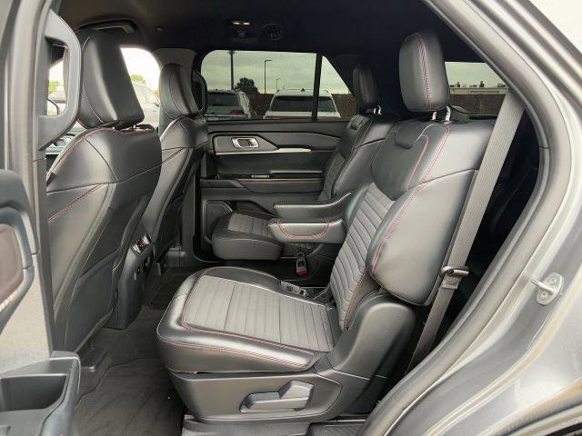 Certified 2025 Ford Explorer ST-Line w/ Premium Package RWD image 27