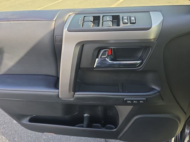 Used 2020 Toyota 4Runner Limited AWD/4WD image 13