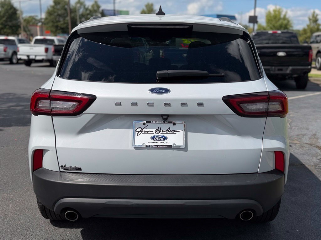 Certified 2025 Ford Escape ST-Line FWD image 6