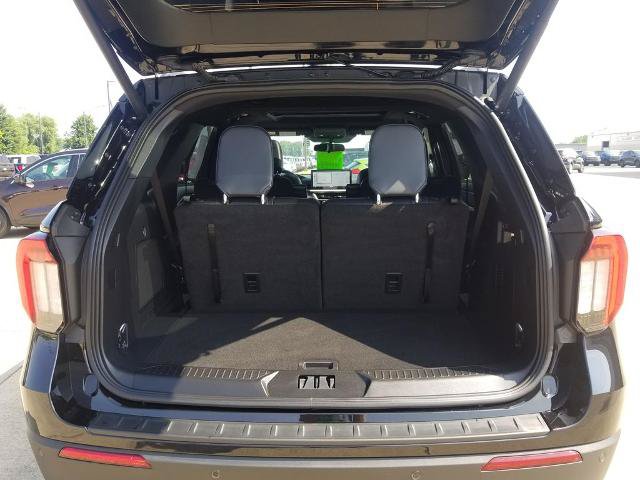 Certified 2026 Ford Explorer ST-Line AWD/4WD image 4