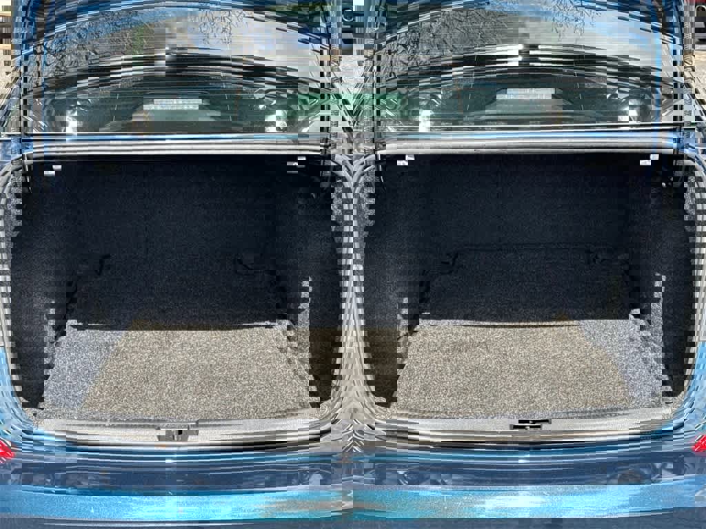 Used 2020 Volkswagen Passat 2.0T R-Line image 16