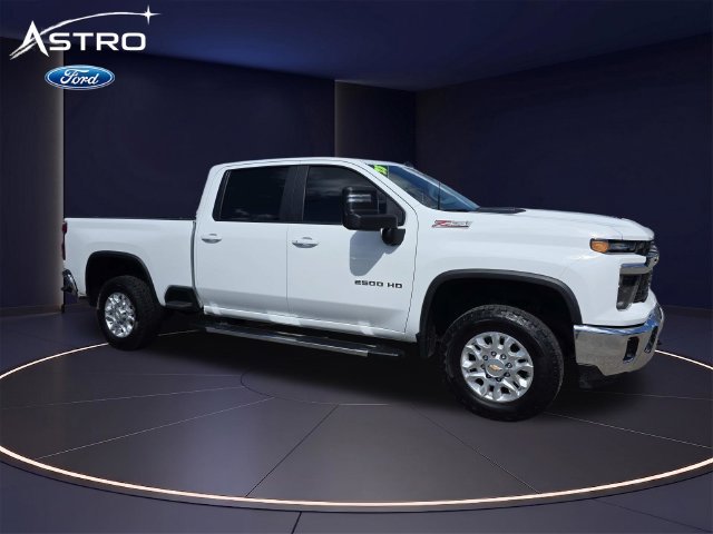 Used 2025 Chevrolet Silverado 2500 LT