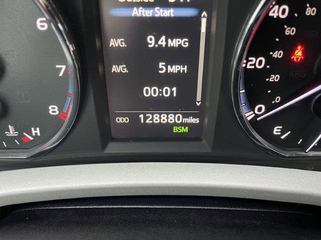 Used 2018 Toyota RAV4 Limited image 3