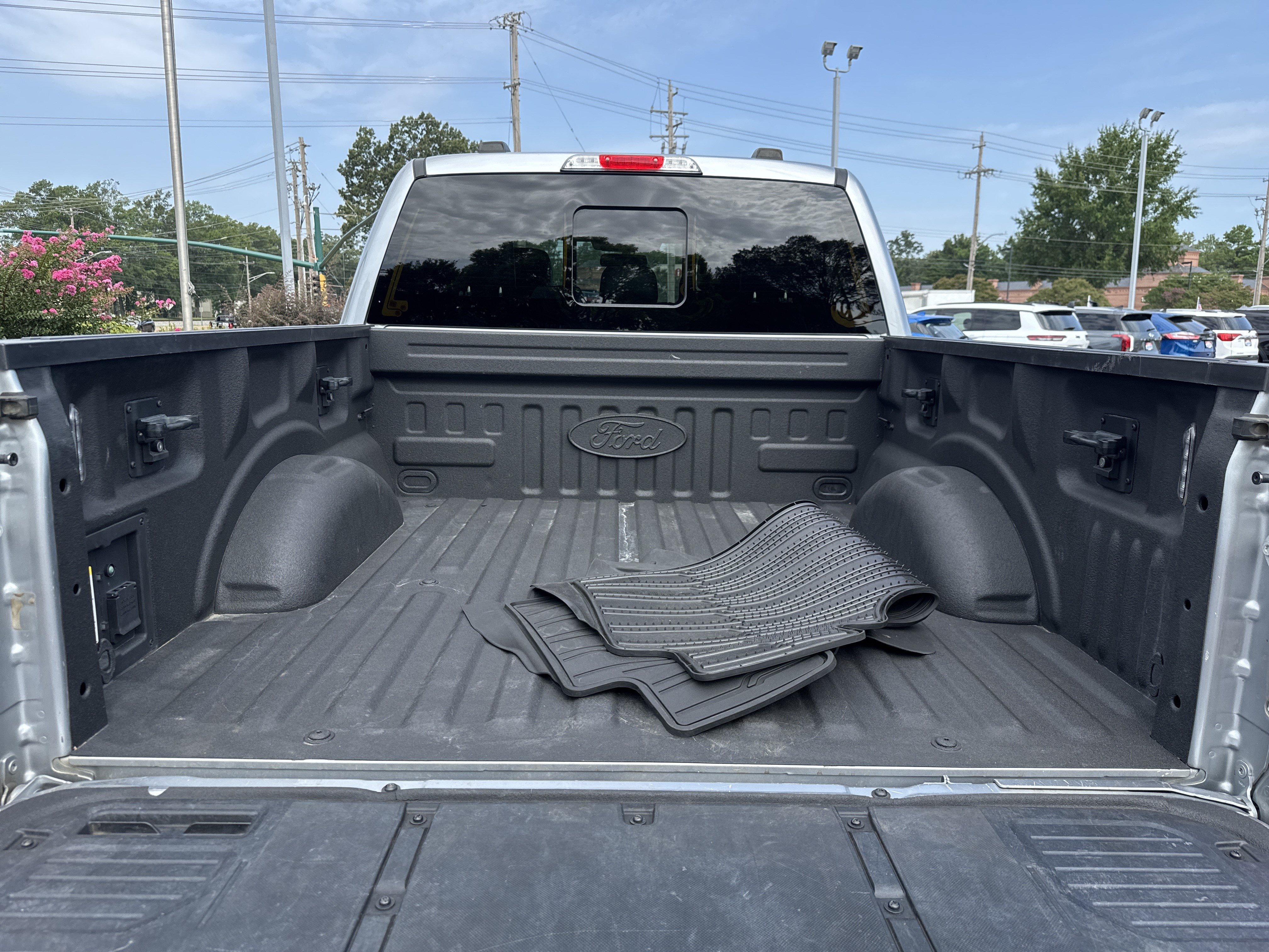 Certified 2023 Ford F150 Platinum w/ Equipment Group 701A High AWD/4WD image 13
