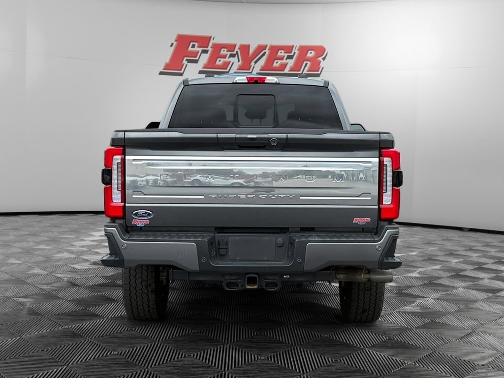 Certified 2025 Ford F350 Platinum w/ Platinum Plus Package AWD/4WD image 4
