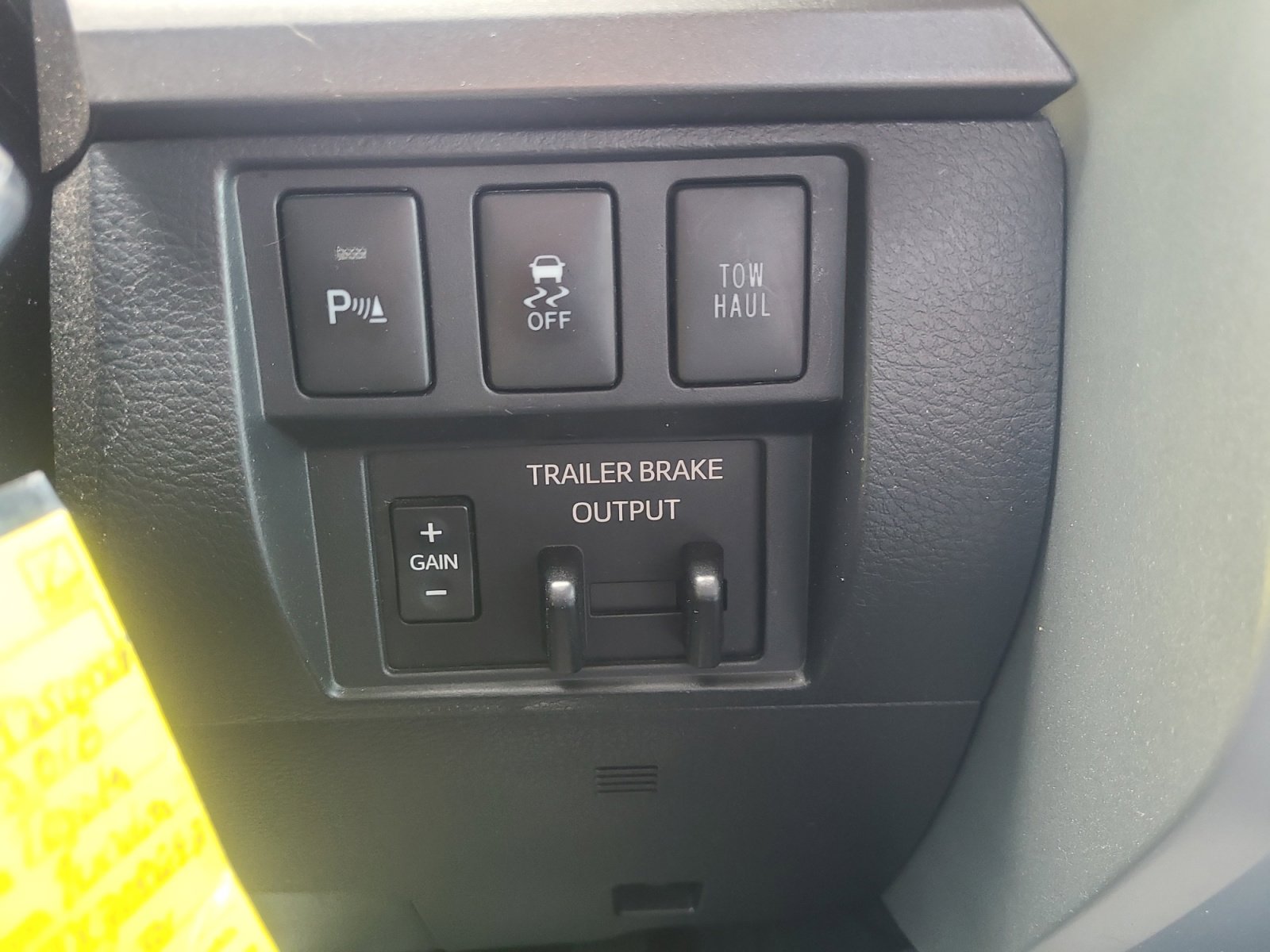 Used 2018 Toyota Tundra SR5 AWD/4WD image 34