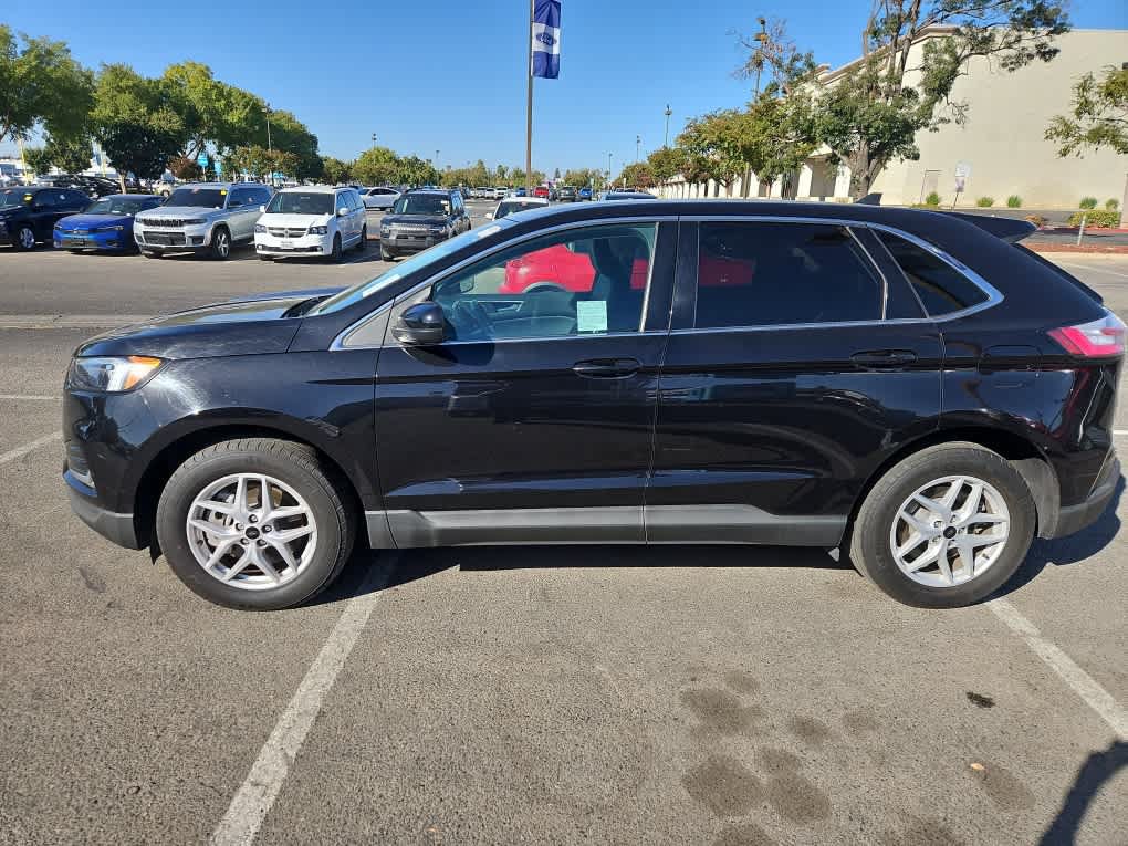 Certified 2024 Ford Edge SEL w/ Convenience Package AWD/4WD image 4