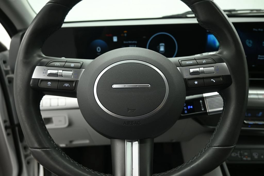 Used 2026 Hyundai Kona SEL Premium AWD/4WD image 11