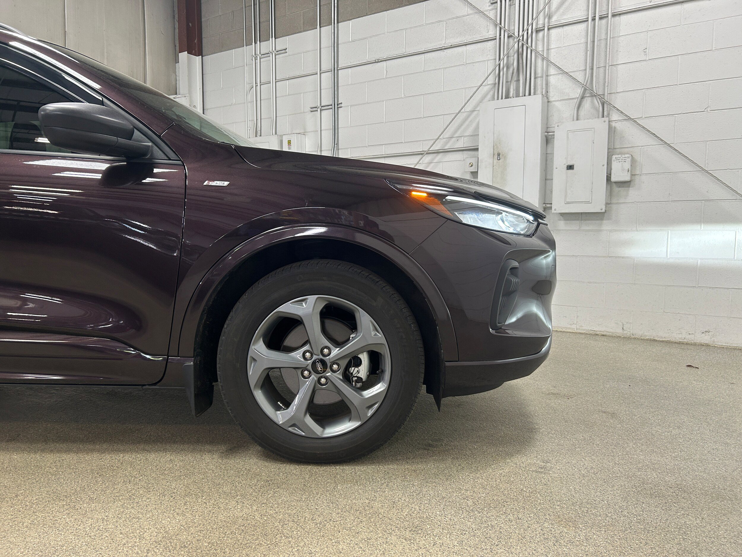 Certified 2023 Ford Escape ST-Line w/ Tech Pack #1 AWD/4WD image 30
