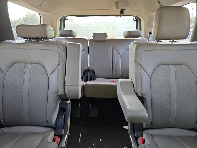 Certified 2020 Ford Expedition Limited RWD image 28