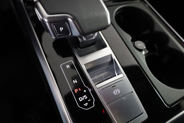Used 2025 Audi Q7 3.0T Prestige AWD/4WD image 24
