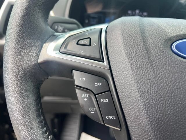 Certified 2024 Ford Edge SEL w/ Convenience Package AWD/4WD image 9