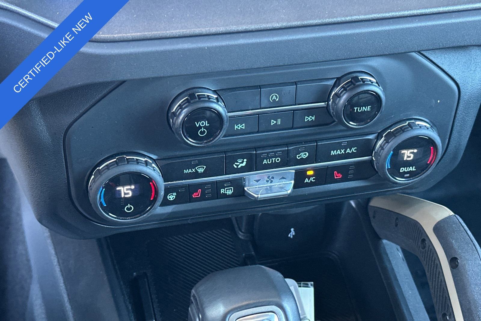 Certified 2025 Ford Bronco Badlands image 21