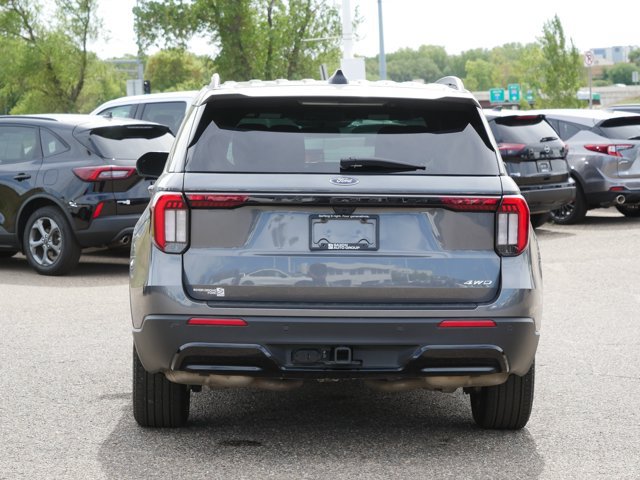 Certified 2026 Ford Explorer ST-Line AWD/4WD image 5
