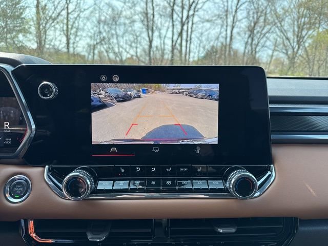 Used 2025 GMC Canyon AT4 image 18