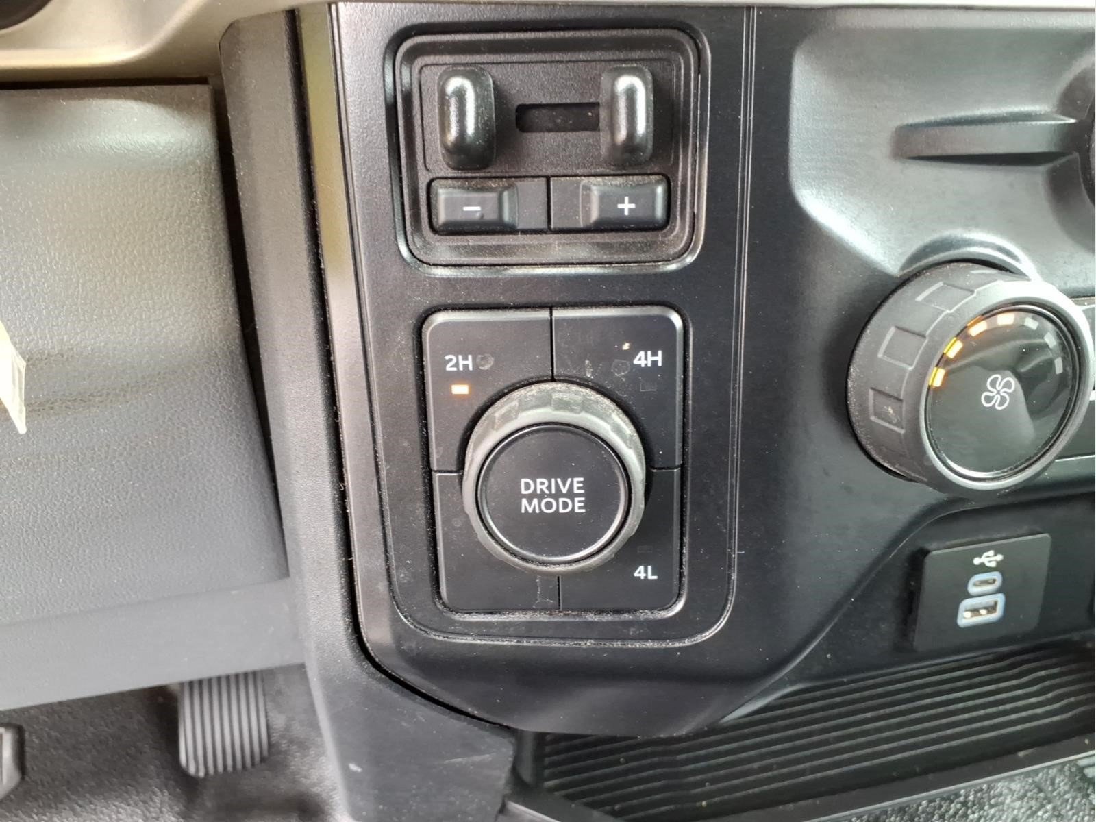 Certified 2026 Ford F250 XL AWD/4WD image 28