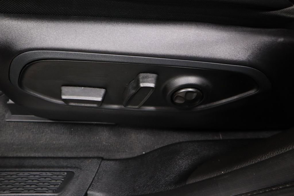 Used 2023 Jeep Grand Cherokee Altitude image 24