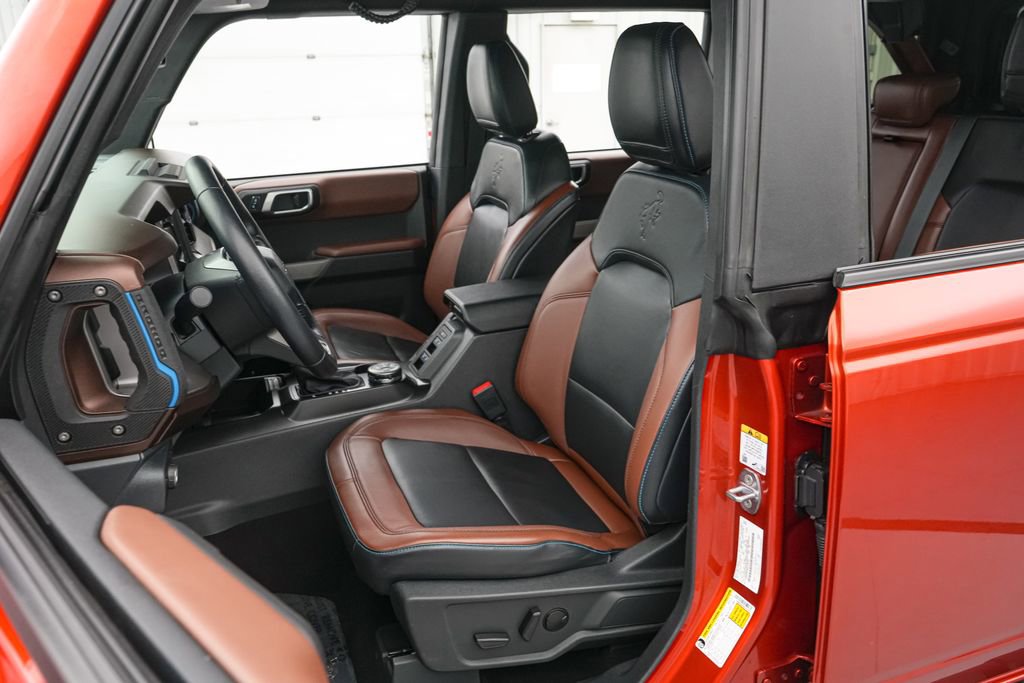 Certified 2022 Ford Bronco Outer Banks w/ Sasquatch Package AWD/4WD image 14