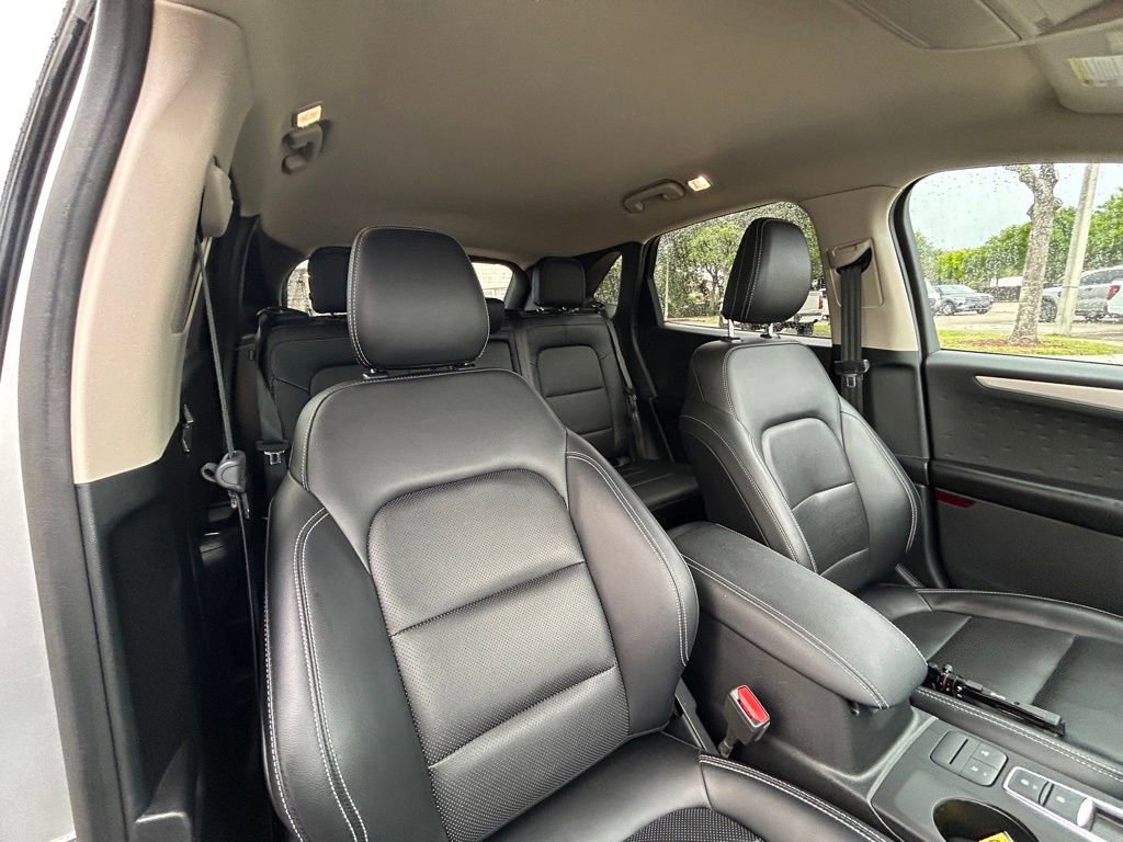 Certified 2020 Ford Escape SEL FWD image 28