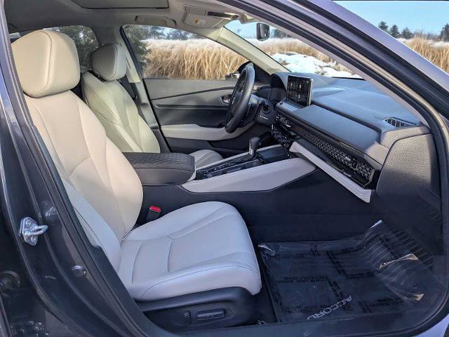 Used 2025 Honda Accord Touring image 24