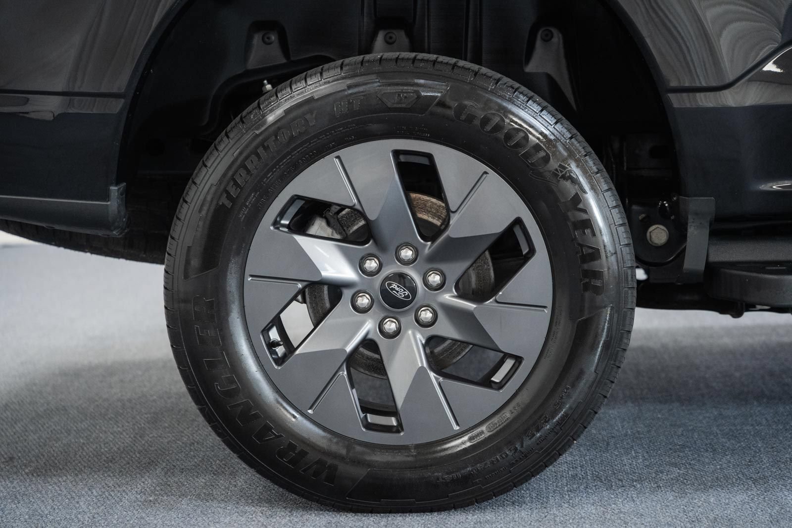 Certified 2025 Ford F150 Lightning Flash AWD/4WD image 25