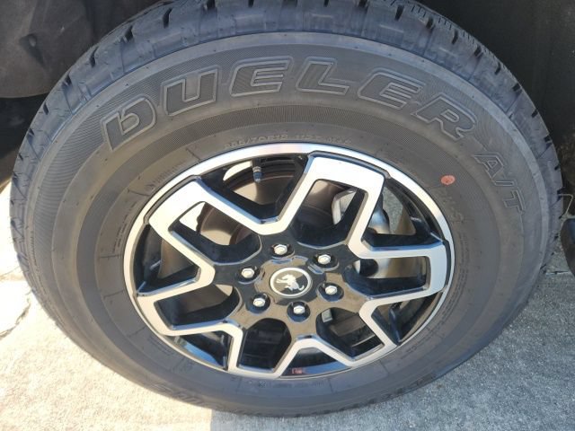 Certified 2024 Ford Bronco Outer Banks AWD/4WD image 14