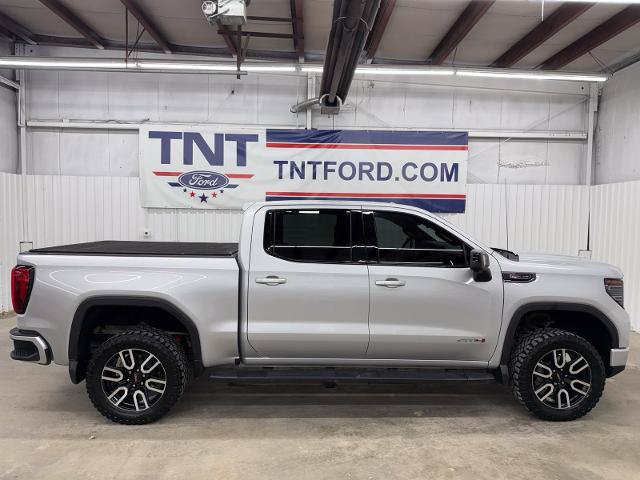 Used 2022 GMC Sierra 1500 AT4 AWD/4WD image 1