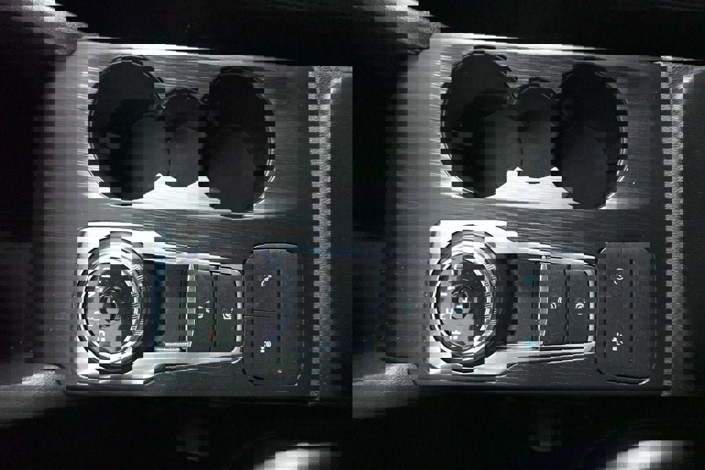 Certified 2025 Ford Escape ST-Line image 20