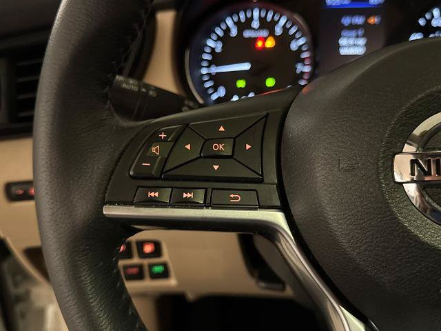 Used 2019 Nissan Rogue SL FWD image 19
