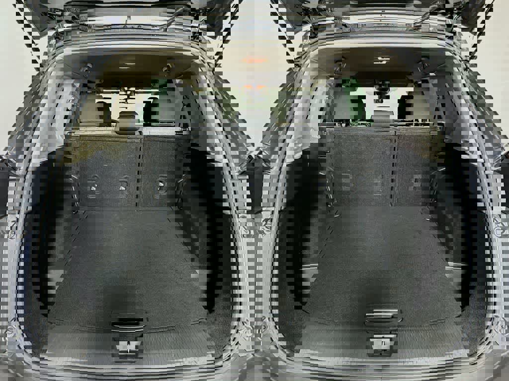 Used 2023 Nissan Rogue SV image 24