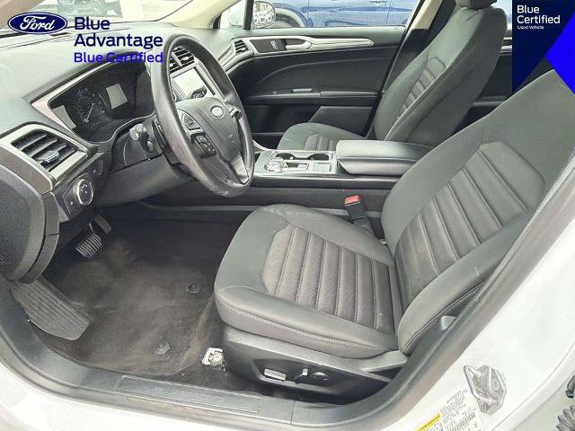 Certified 2018 Ford Fusion SE w/ Fusion SE Technology Package FWD image 18