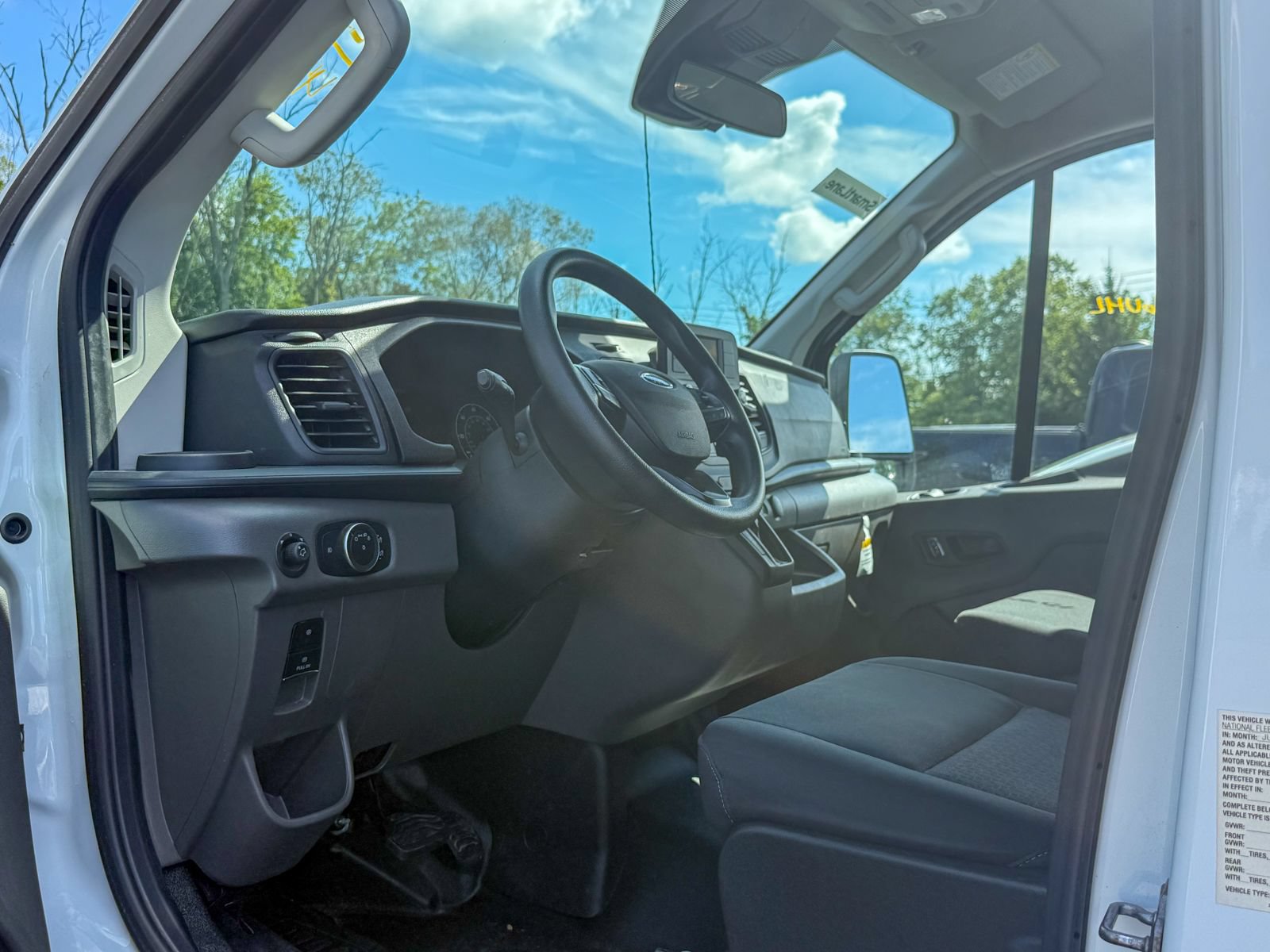 Certified 2025 Ford Transit 250 Low Roof w/ Exterior Upgrade Package RWD image 10
