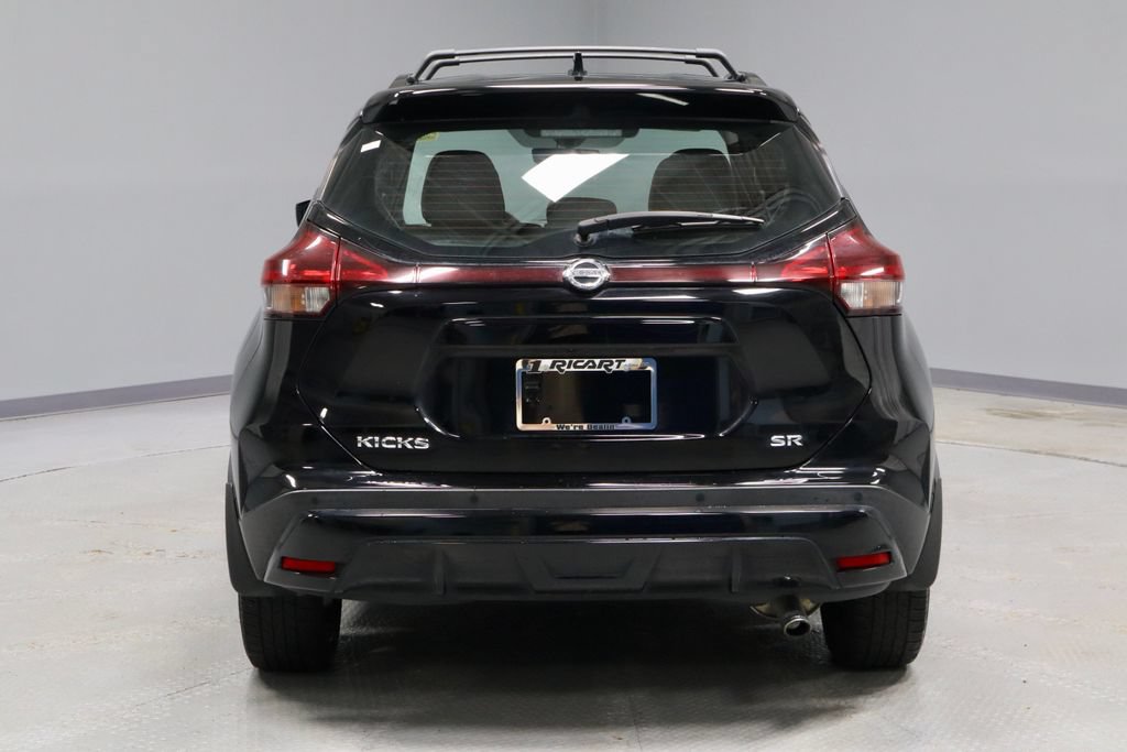 Used 2021 Nissan Kicks SR w/ SR Premium Package FWD image 10