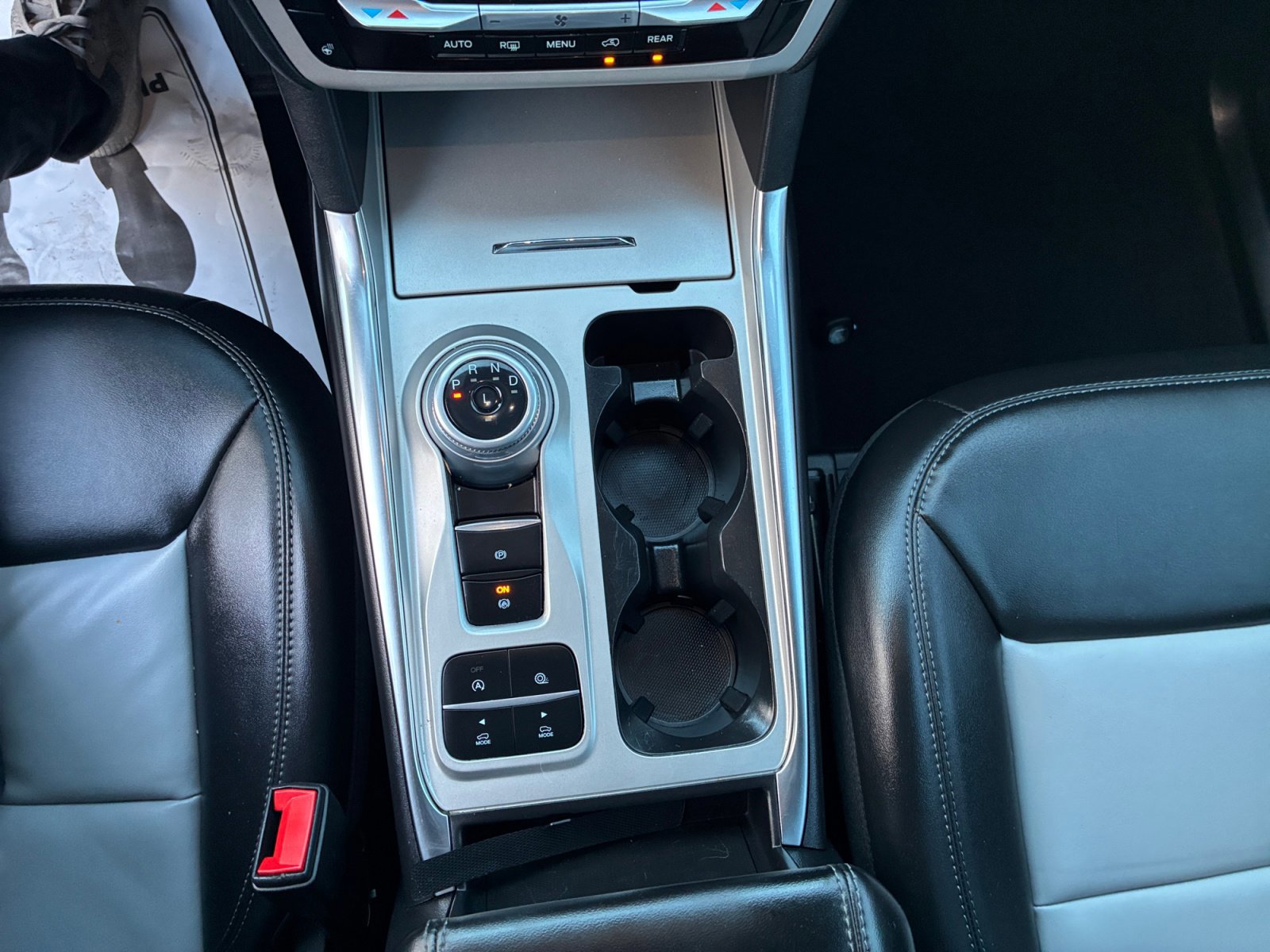 Certified 2023 Ford Explorer XLT w/ Equipment Group 202A image 25