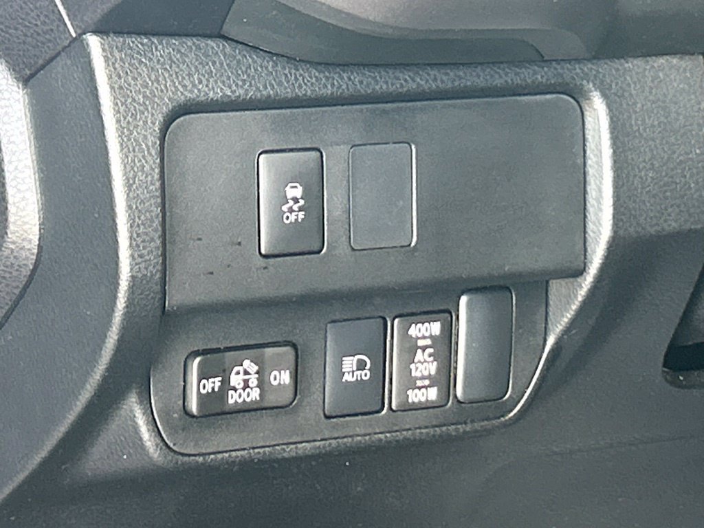 Used 2023 Toyota Tacoma TRD Off-Road w/ Technology Package RWD image 34