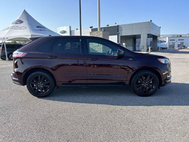Certified 2024 Ford Edge ST-Line AWD/4WD image 3